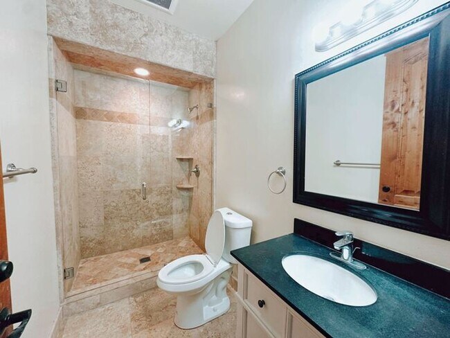 Building Photo - Palacial 6 Bed in Olde Carlsbad with Ocean...