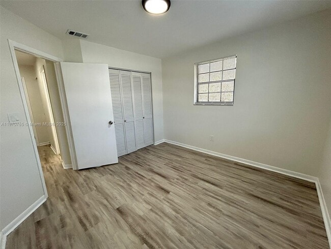 Building Photo - 11047 SW 154th Ct