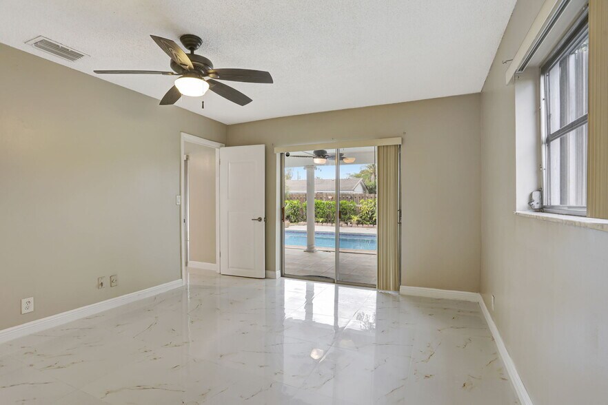 Building Photo - 3607 NW 82nd Ter