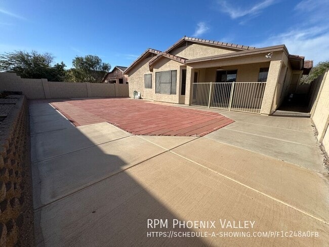 Building Photo - 2305 W Carter Rd