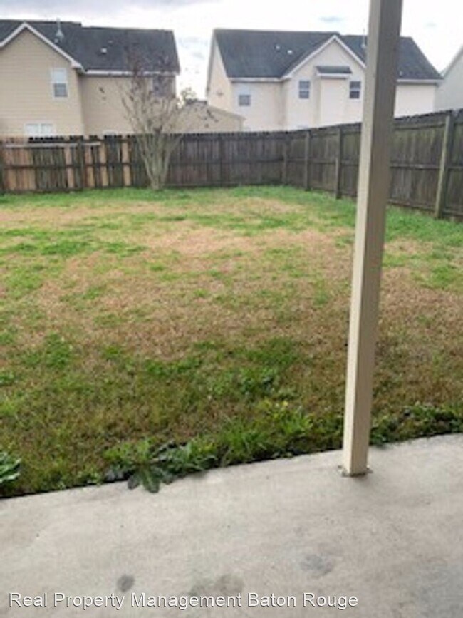 Building Photo - 4 br, 3 bath House - 10043 High Pines Dr.