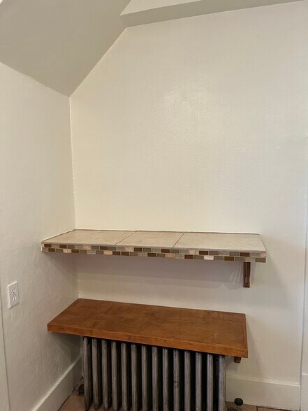 kitche - 1112 N Wahsatch Ave