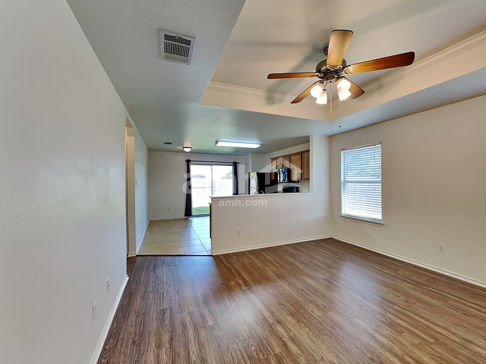 Building Photo - 100 Meadow Lark Ln
