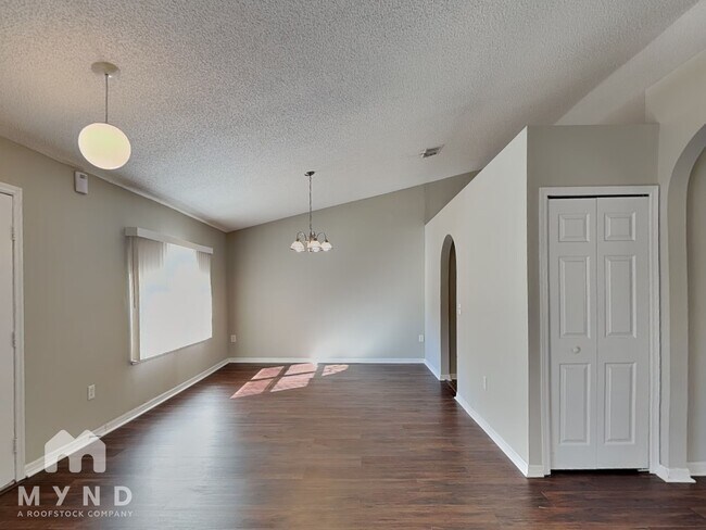 Building Photo - 12552 Gulliver Rd