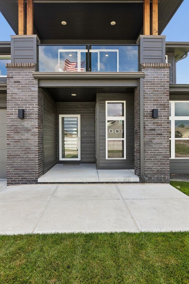 Building Photo - 303 Otoe Dr