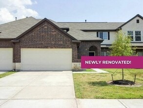 Building Photo - 12146 Pia Drive