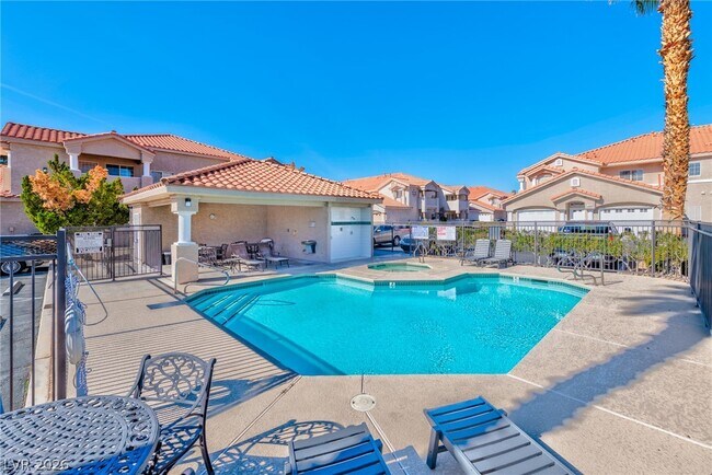 Building Photo - 3327 Erva St