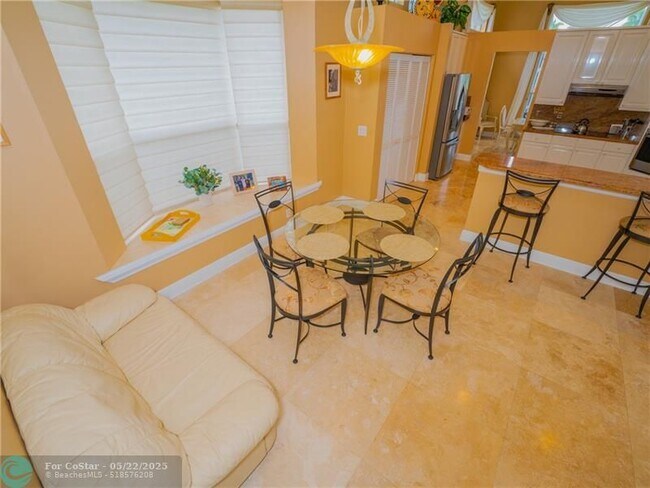 Building Photo - 20107 Ocean Key Dr