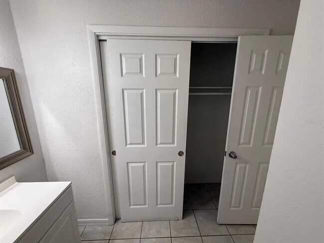 Building Photo - 4349 S Semoran Blvd