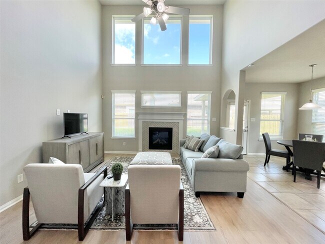 Building Photo - 30743 Gardenia Trace Dr