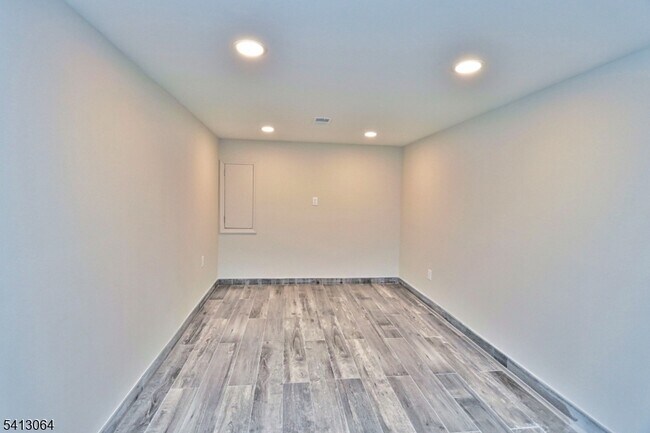 Building Photo - 75 Nolans Point Rd