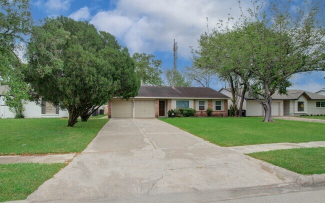 Building Photo - 6030 Willowbend Blvd