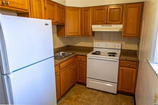 Building Photo - Walton