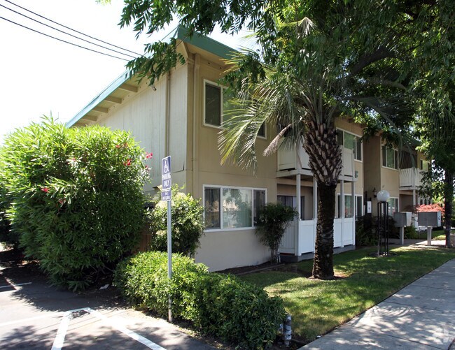 The Surf 140 E Orangeburg Ave Modesto CA 95350 Apartment Finder