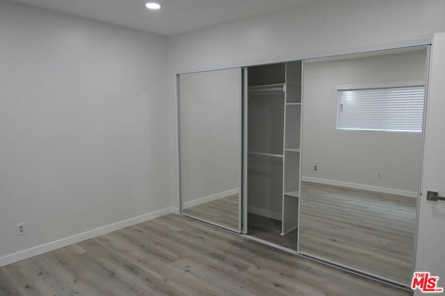 Building Photo - 10836 Camarillo St