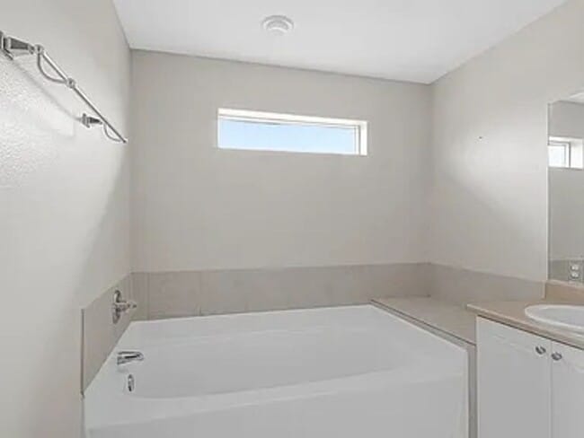 Building Photo - 2612 Ravenwood Ct