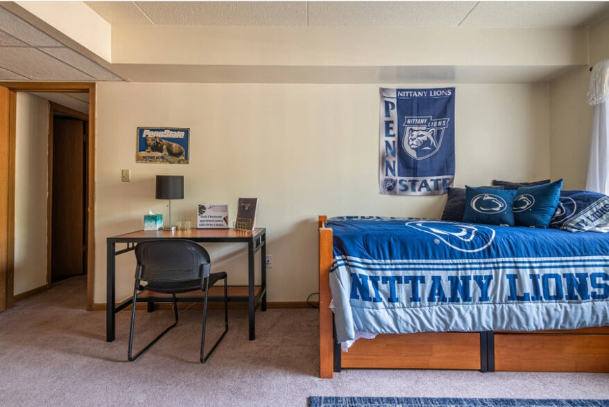 Building Photo - Meridian on College Avenue