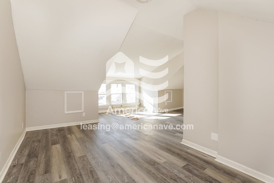 Building Photo - 2229 10th St SW