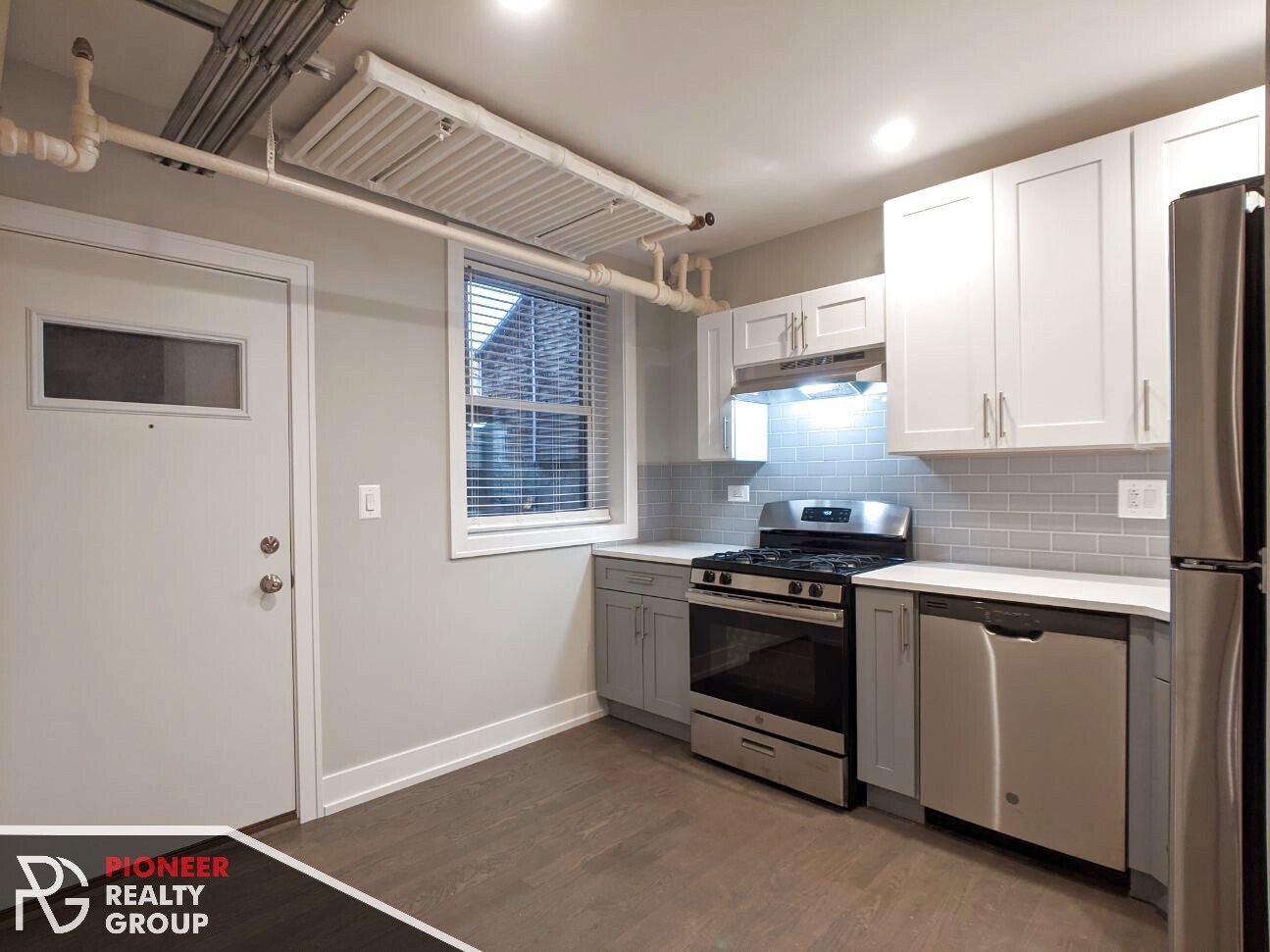 Building Photo - 1931 W Winona St