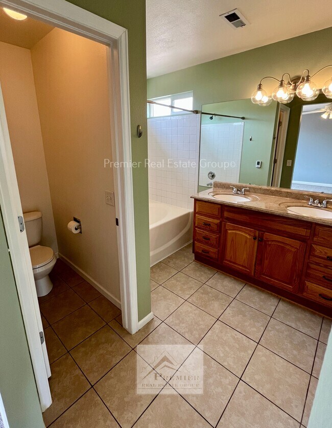 Building Photo - 7722 Barn Owl Dr