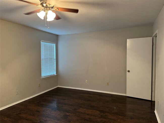Building Photo - 11715 Birchbark Trail
