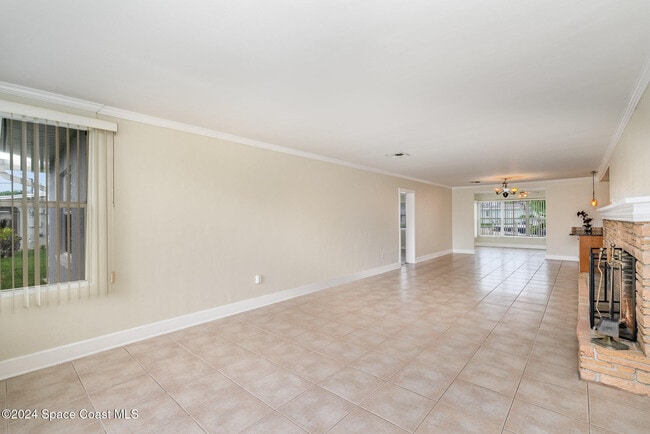 Building Photo - 1655 Wavecrest St