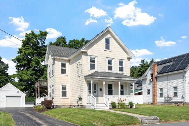 Building Photo - 155 Pond St