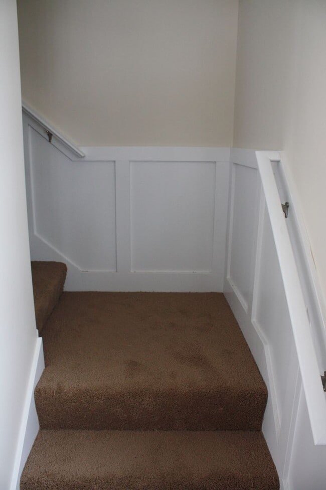 Building Photo - 4 Bedroom, 2 Bath Home available July 2025...