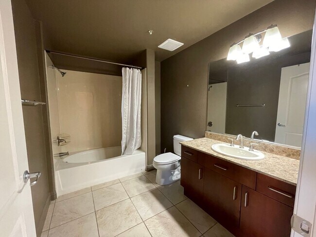 Building Photo - Coming Soon-Gorgeous & Spacious Loft Style 1 Bedroom Unit in Guard Gated Manhattan Condos!