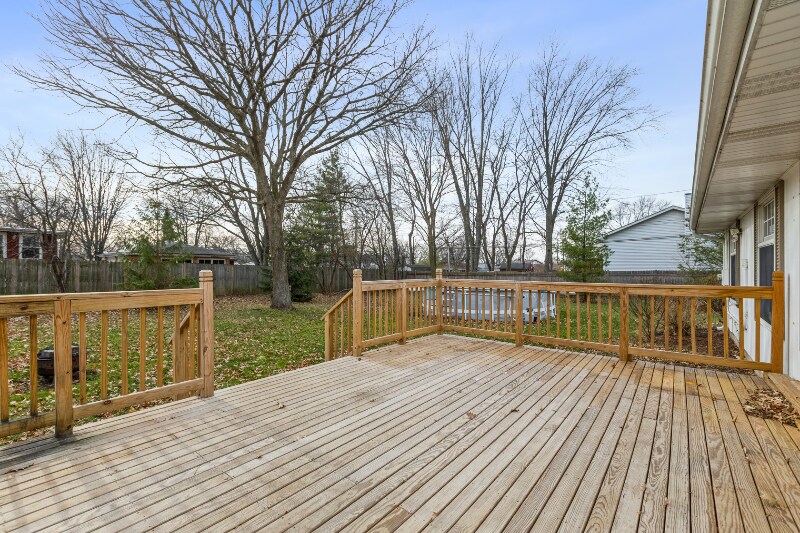 Building Photo - 2415 Plum Tree Rd