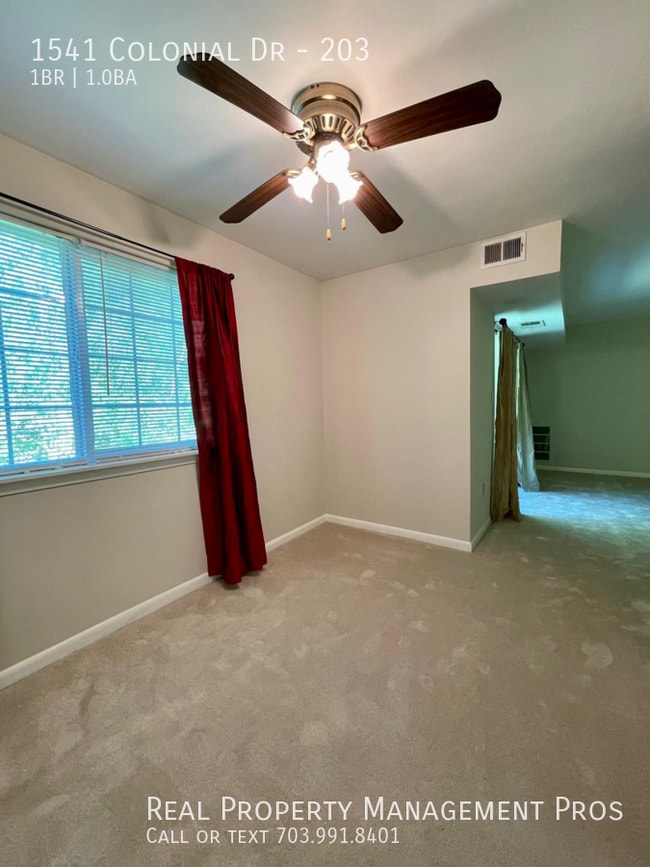 Building Photo - 1541 Colonial Dr