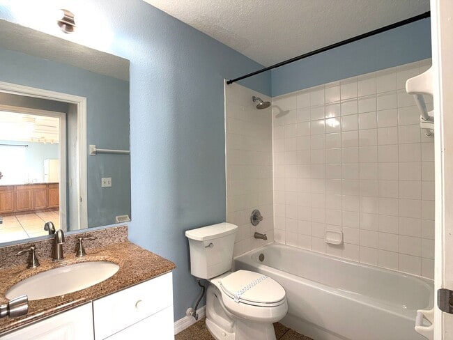 Building Photo - Move-in ready Efficiency in the Coveted Area of Four Corners Area—Water and Electric Included (wi...