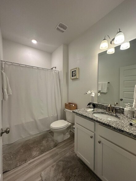 Building Photo - 7 Nest Ln