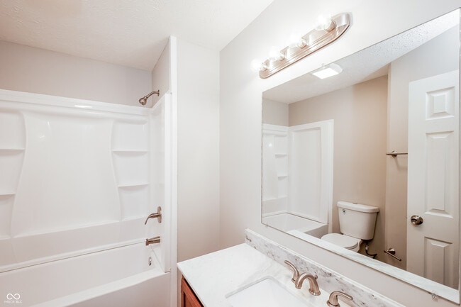 Building Photo - 5032 Granger Ct