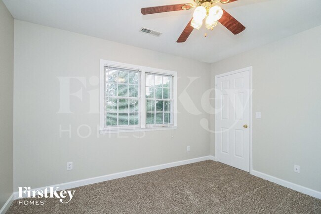 Building Photo - 5225 Bridge Pointe Dr
