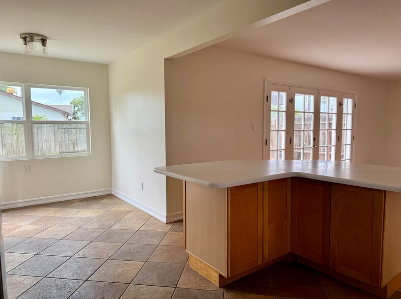 Building Photo - 2967 Naugatuck Ave