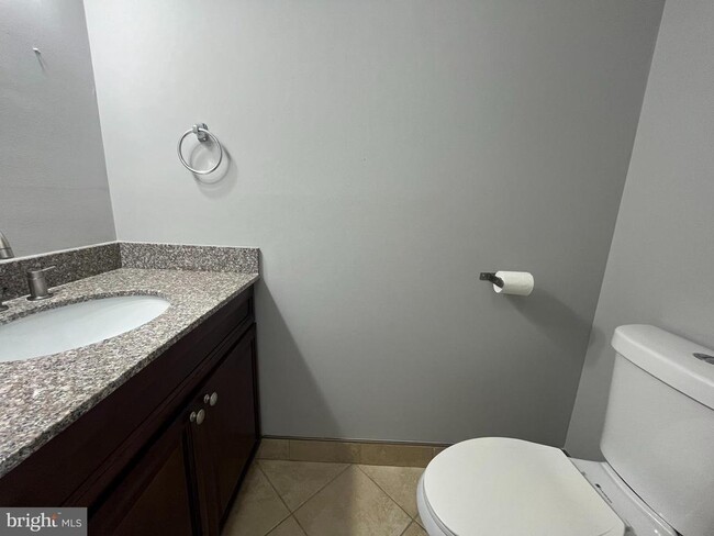 Building Photo - 11353 Cromwell Ct