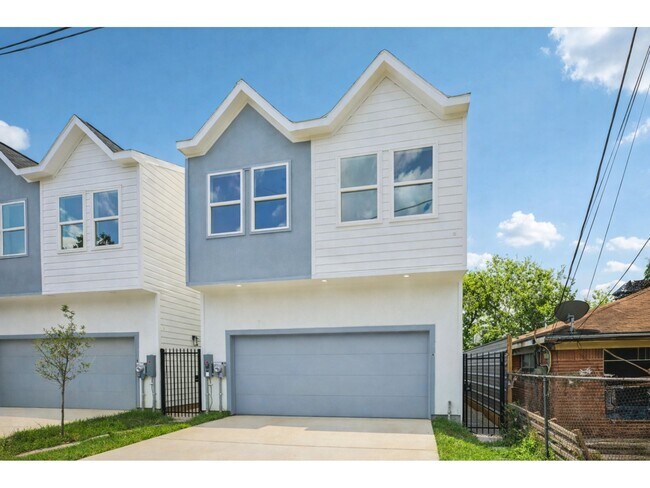 Building Photo - 3514 Goodhope St