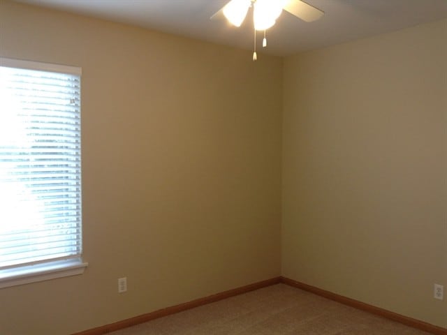 Building Photo - 14233 S Hillsdale Ct