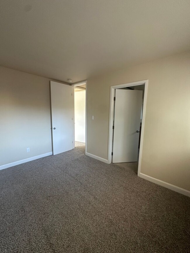 Building Photo - 4309 Ross Ave