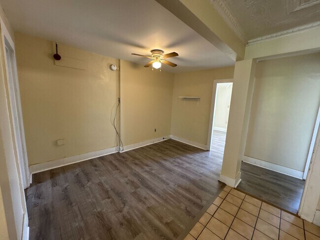 Building Photo - 16 Union St