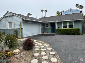 Building Photo - 1213 Del Oro Ave
