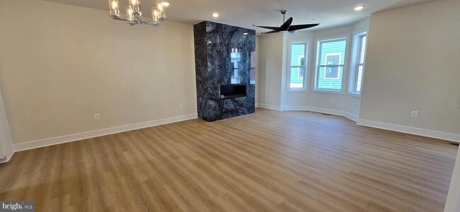 Building Photo - 416 Chapel Alley