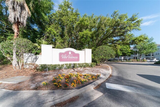 Building Photo - 8225 Claire Ann Dr