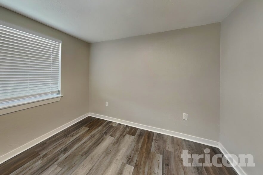 Building Photo - 7330 Cass Cir