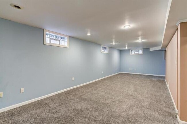Building Photo - Fantastic 2bd/1ba home! Coming soon!
