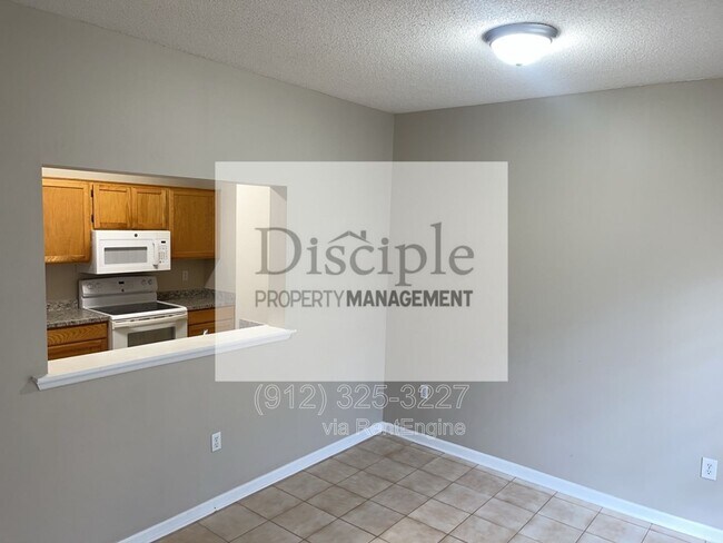 Building Photo - 22 E Dubois St