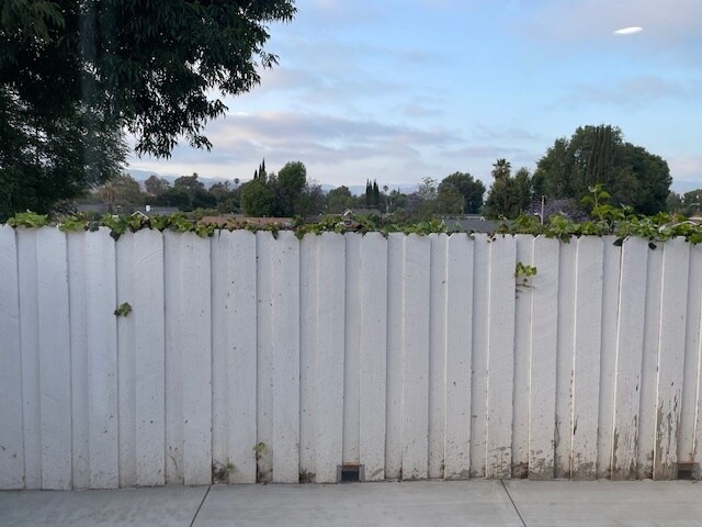 Building Photo - 2615 Elizondo Ave