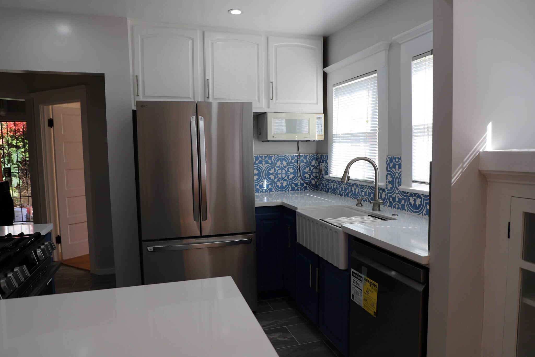 Building Photo - 1126 Myra Ave