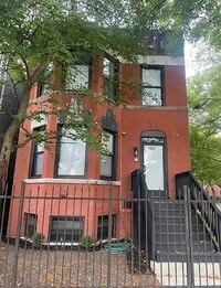 Building Photo - 1305 E 69th St